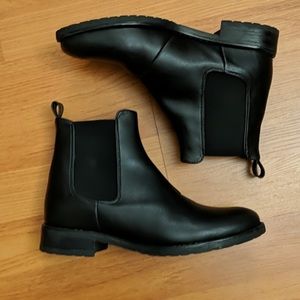 Will’s Vegan Chelsea Boots